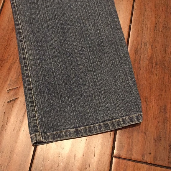 Maternity capris size medium - Picture 4 of 4